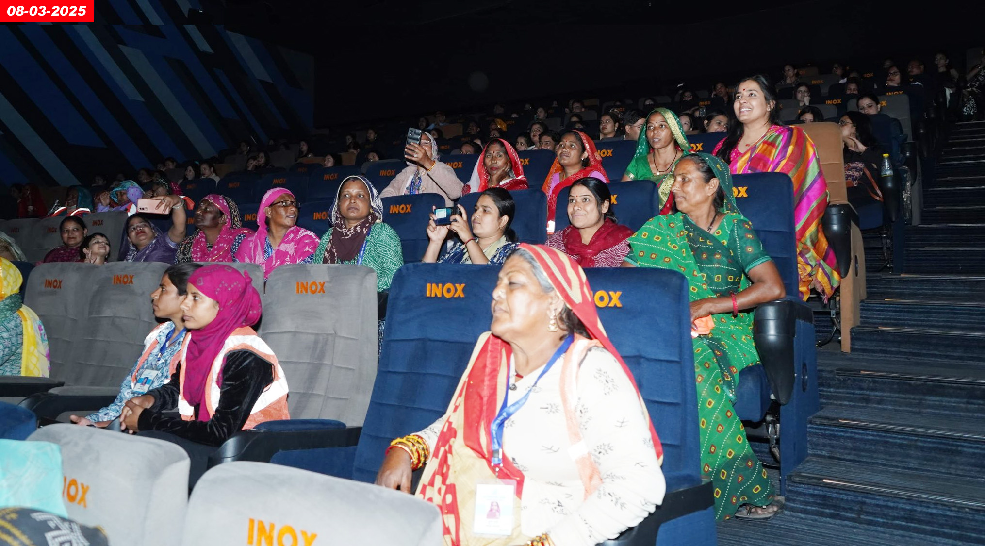 अंतर्राष्ट्रीय महिला दिवस के अवसर पर स्वच्छता योद्धाओं को दिखाई फिल्म ‘छावा’